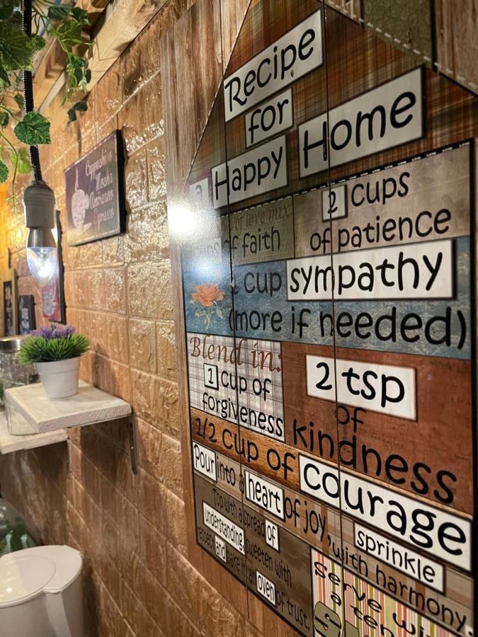 Escape Backpackers Kk Hostel Kota Kinabalu Ngoại thất bức ảnh