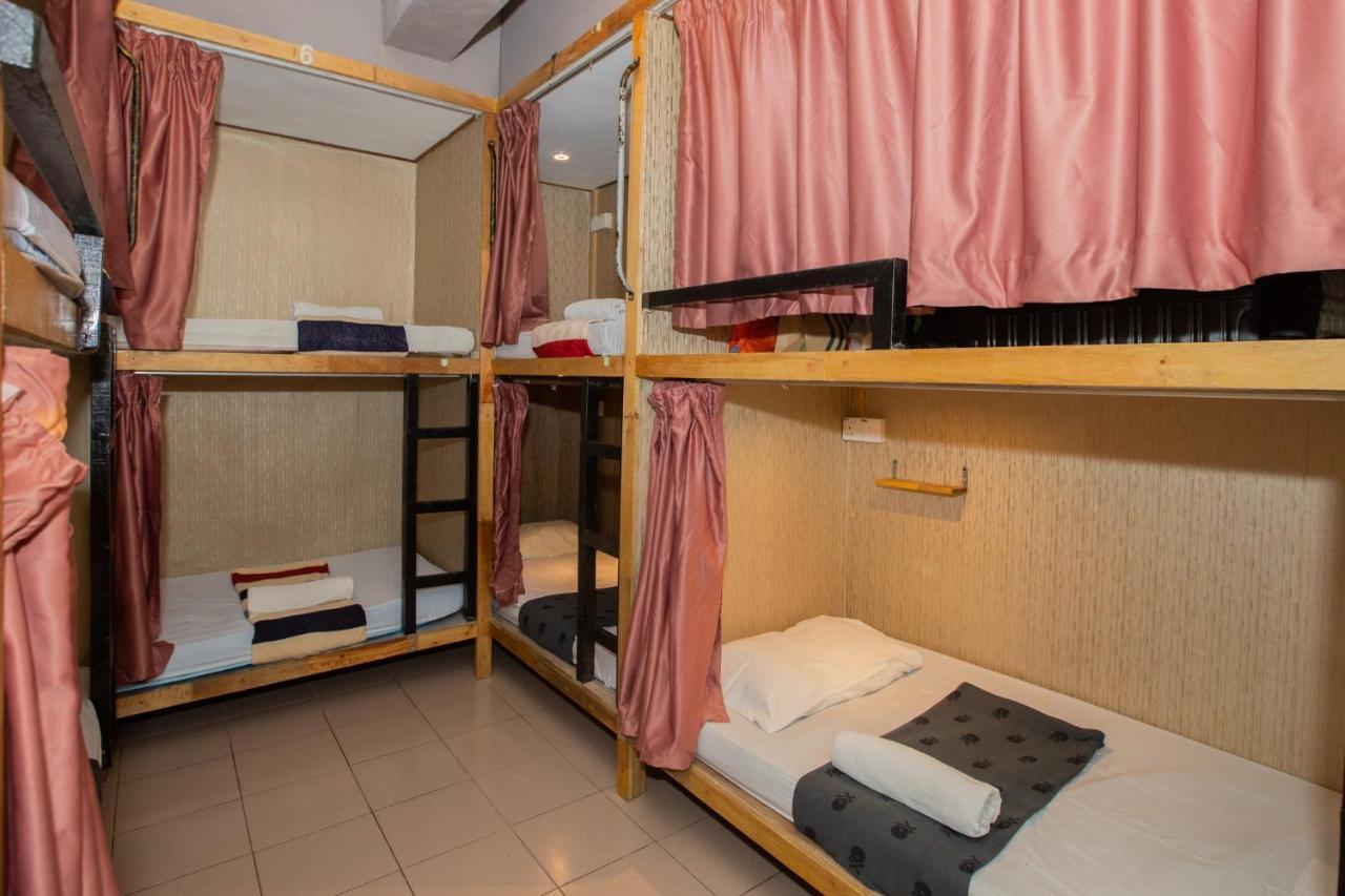 Escape Backpackers Kk Hostel Kota Kinabalu Ngoại thất bức ảnh