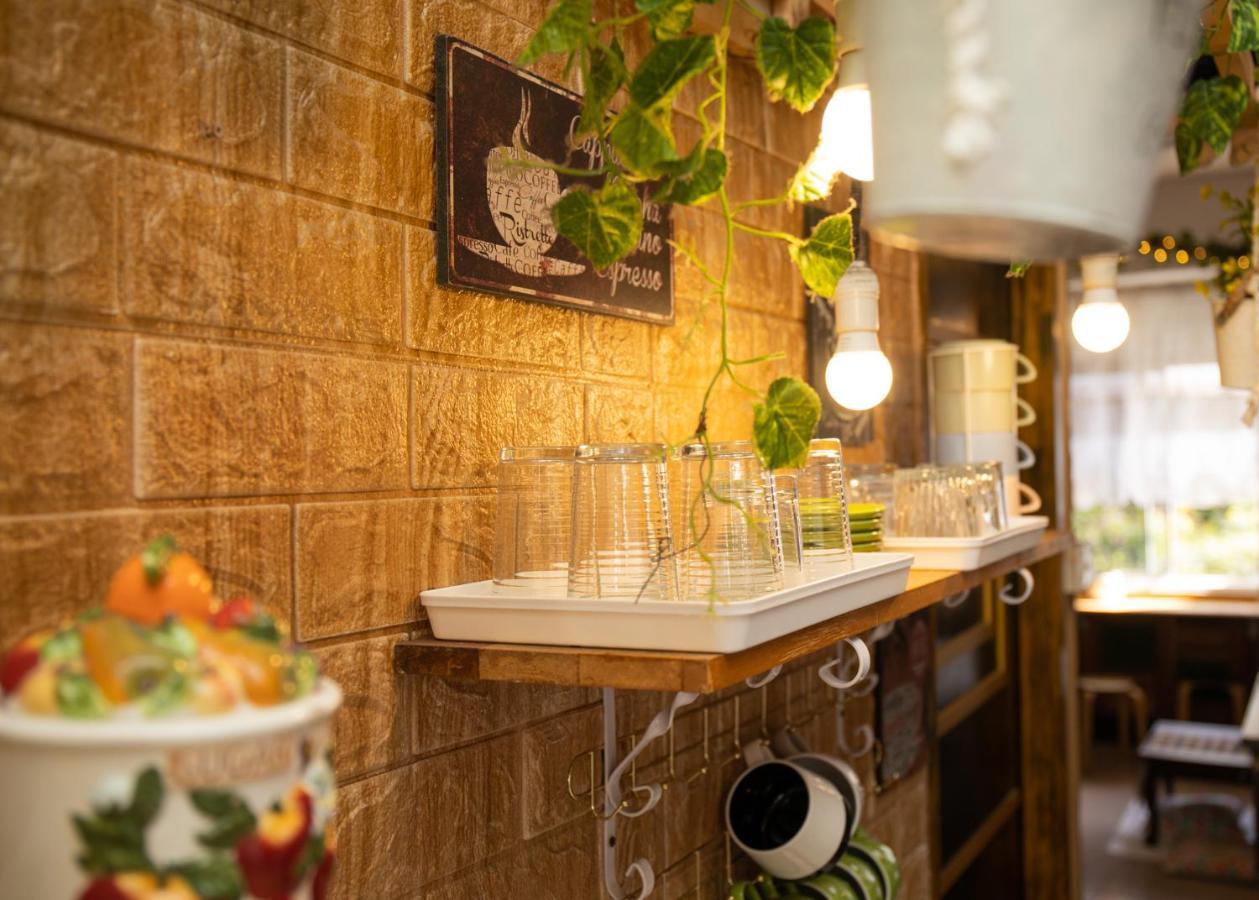Escape Backpackers Kk Hostel Kota Kinabalu Ngoại thất bức ảnh